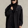 Musta naisten Ralph Lauren vedenkestävä hupullinen tuulitakki