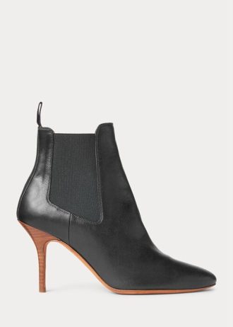 Mustat naisten Ralph Lauren Vachetta Calfskin Kitten -korkokengät Mustat naisten Ralph Lauren Vachetta Calfskin Kitten -korkokengät