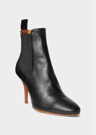 Mustat naisten Ralph Lauren Vachetta Calfskin Kitten -korkokengät Mustat naisten Ralph Lauren Vachetta Calfskin Kitten -korkokengät