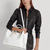 Valkoiset naisten Ralph Lauren kohokuvioidut nahkaiset suuret Marcy-laukut Valkoiset naisten Ralph Lauren kohokuvioidut nahkaiset suuret Marcy-laukut